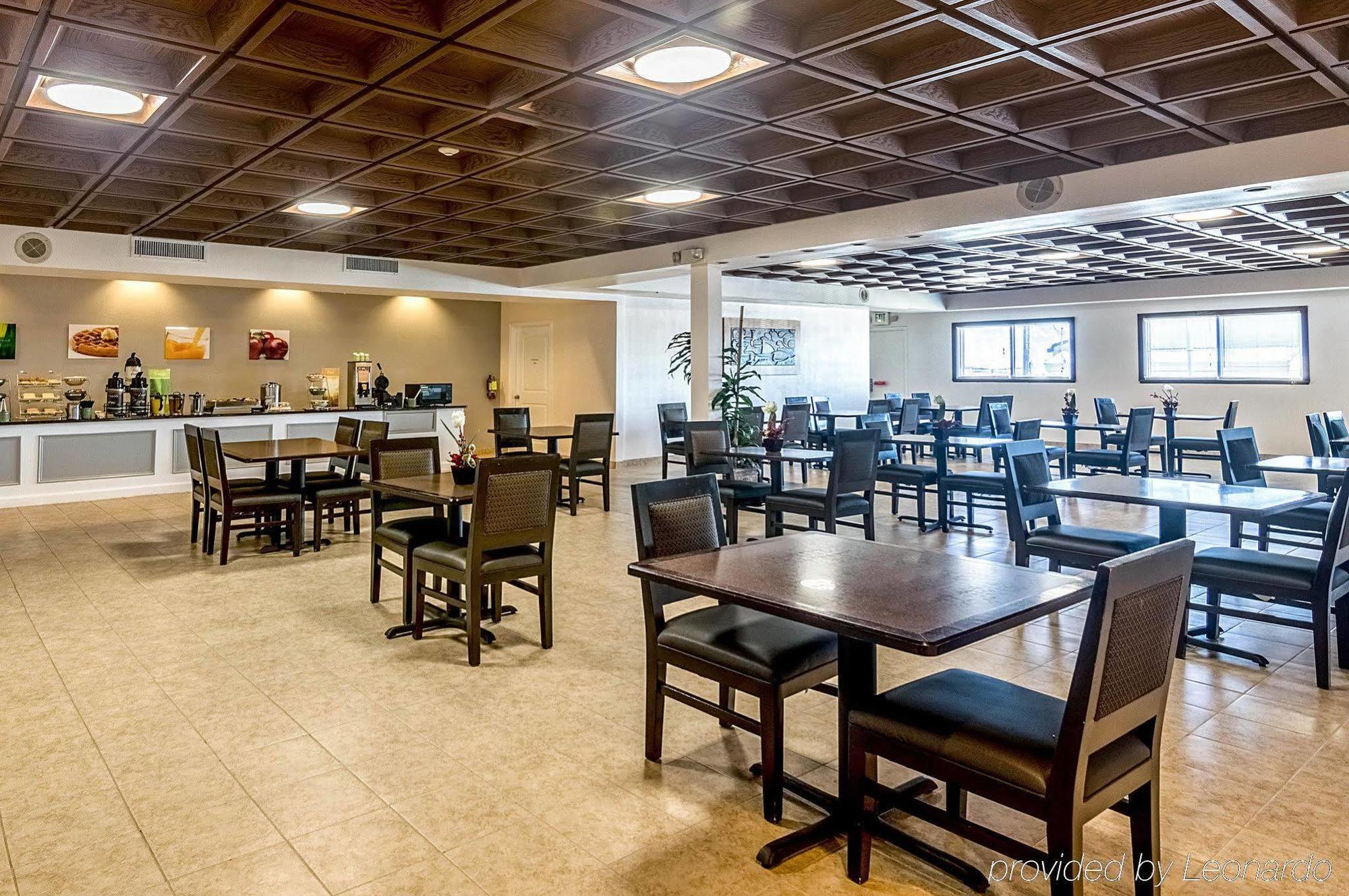 Texas Inn & Suites Denton Exterior photo