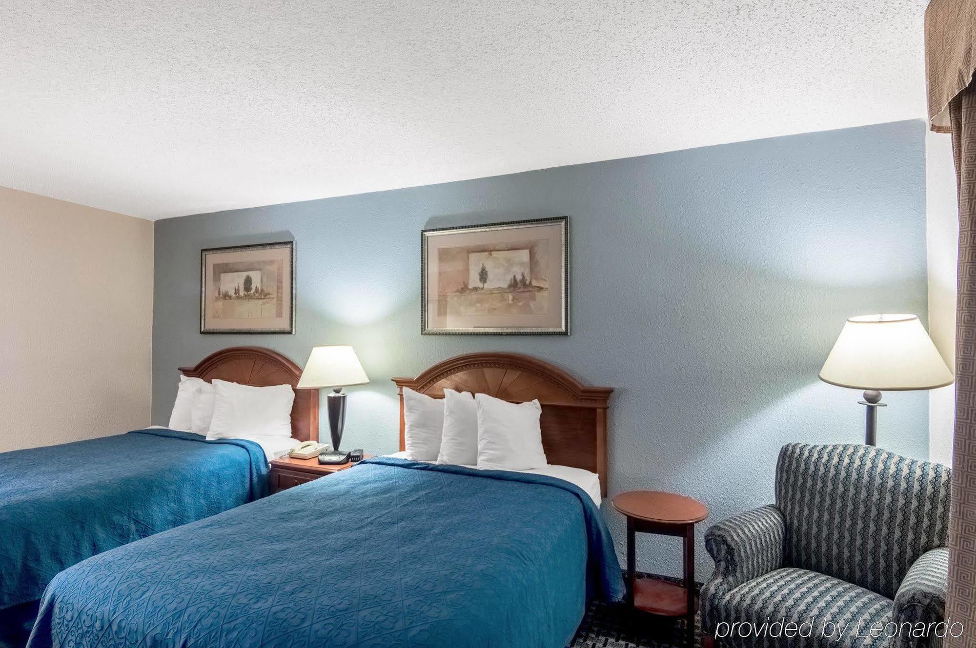 Texas Inn & Suites Denton Exterior photo